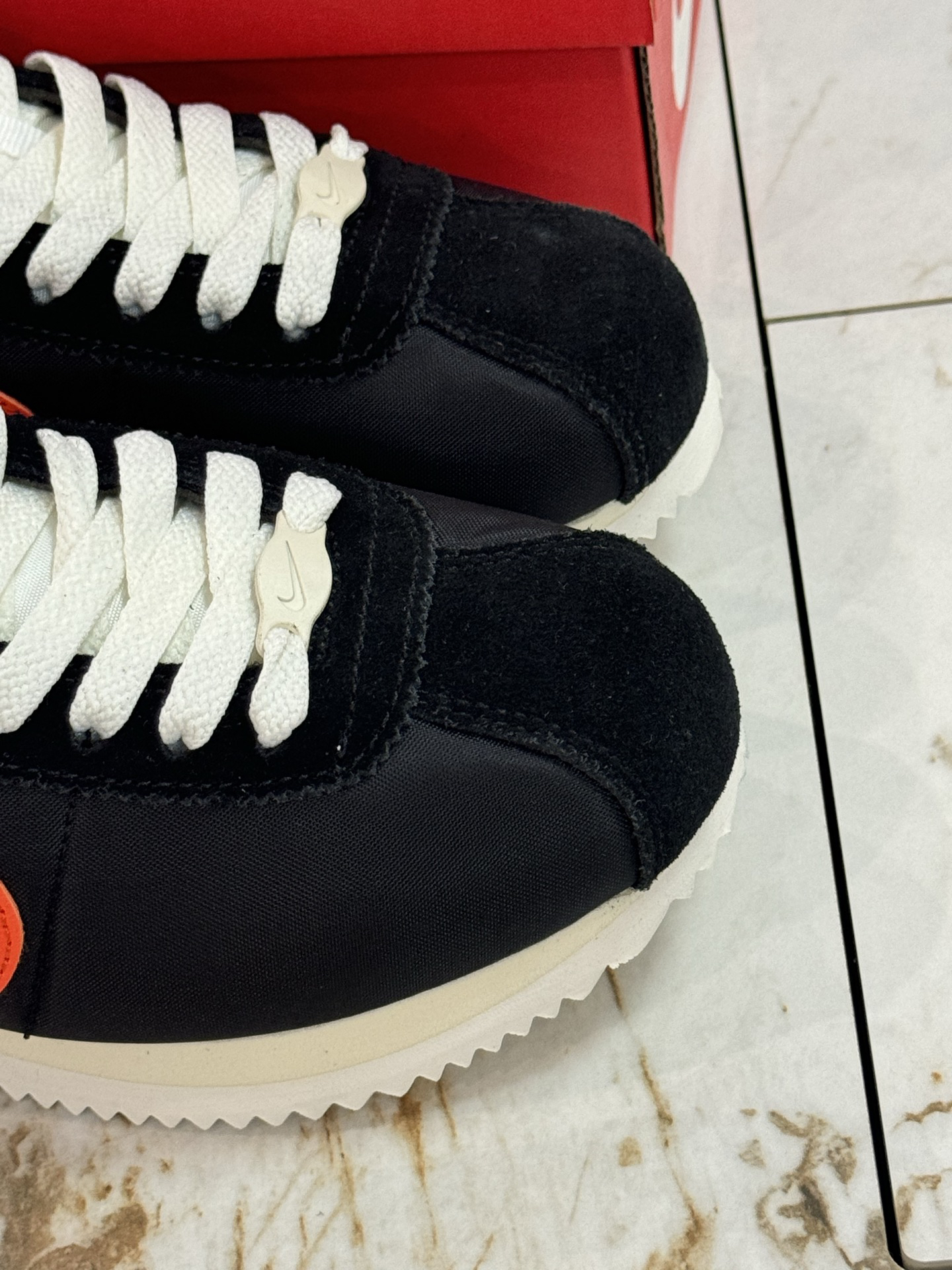 Nike Sneakers-249