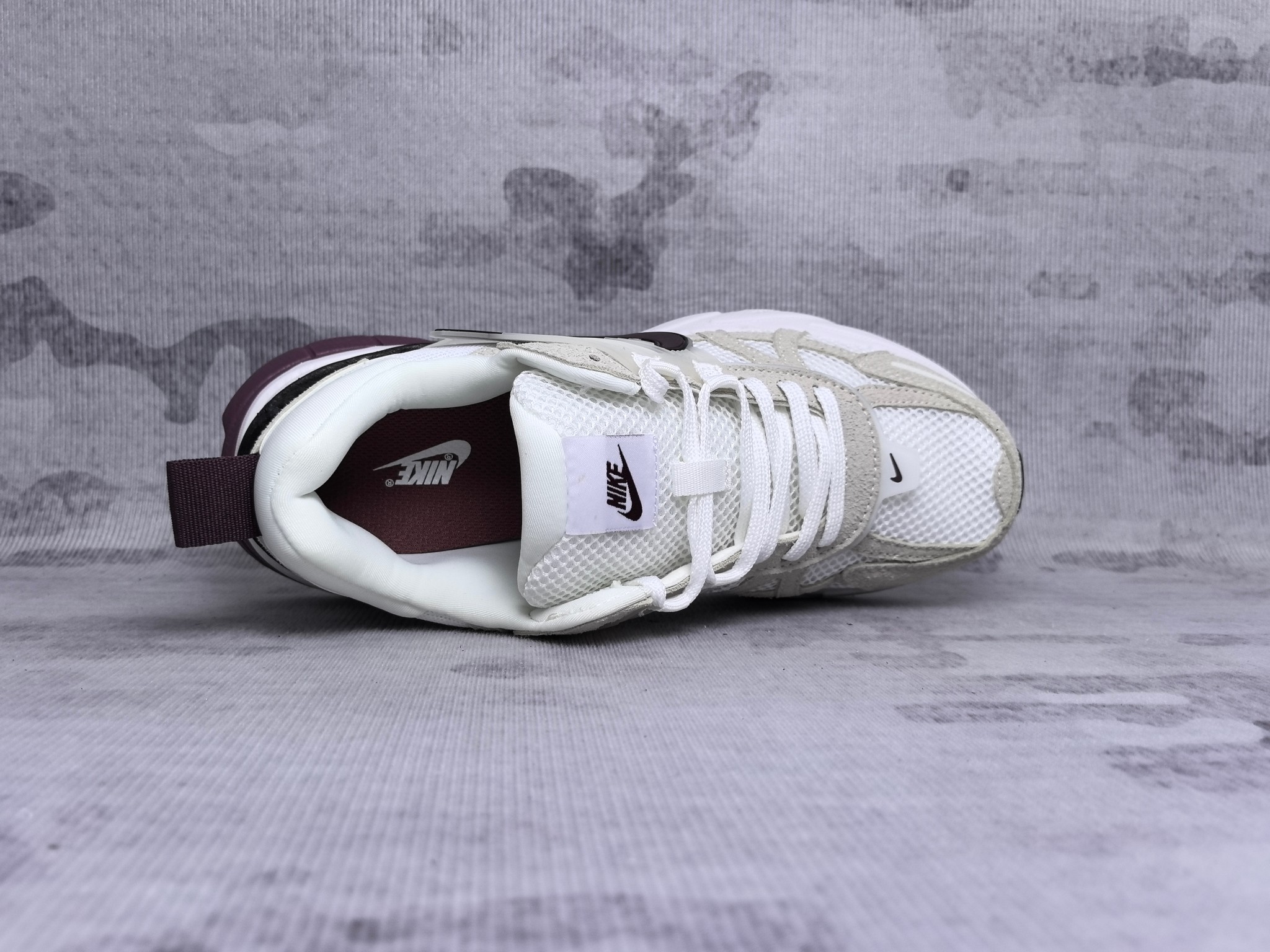 Nike Sneakers-221
