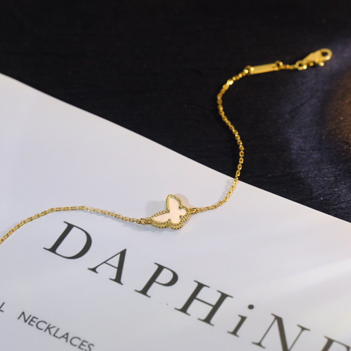 Van Cleef & Arpels Bracelet-51