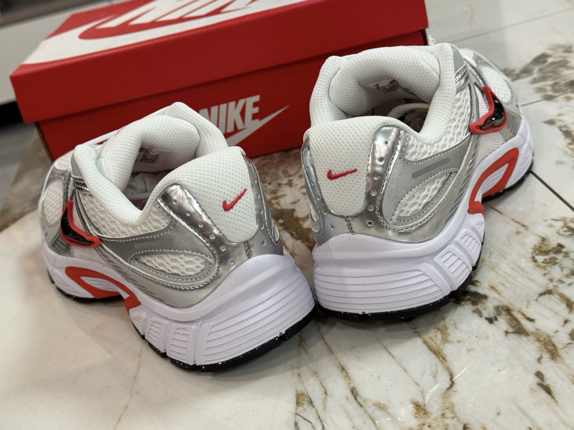 Nike Sneakers-256