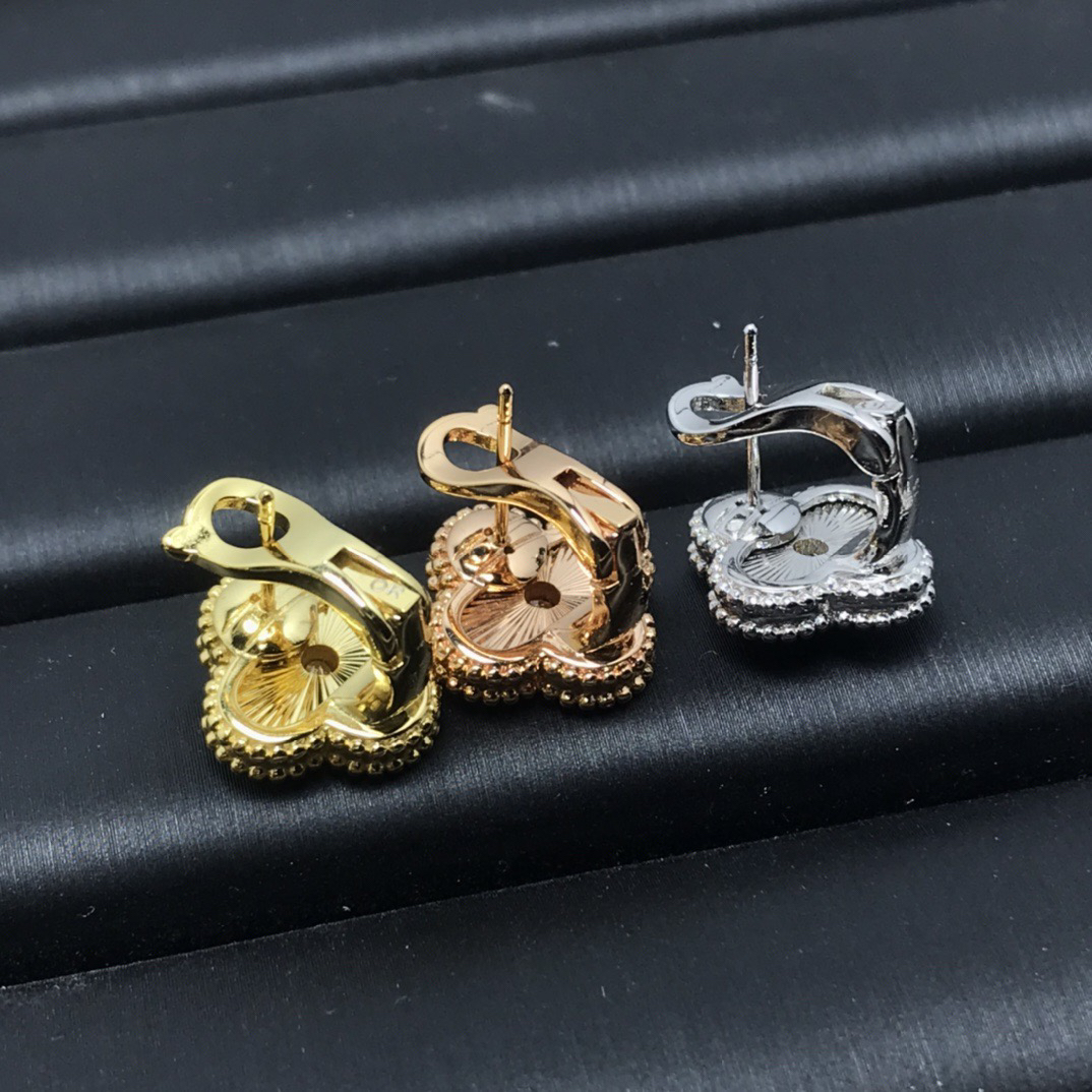 Van Cleef & Arpels earring-110