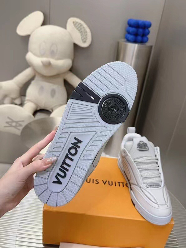 Lv Sneakers-48