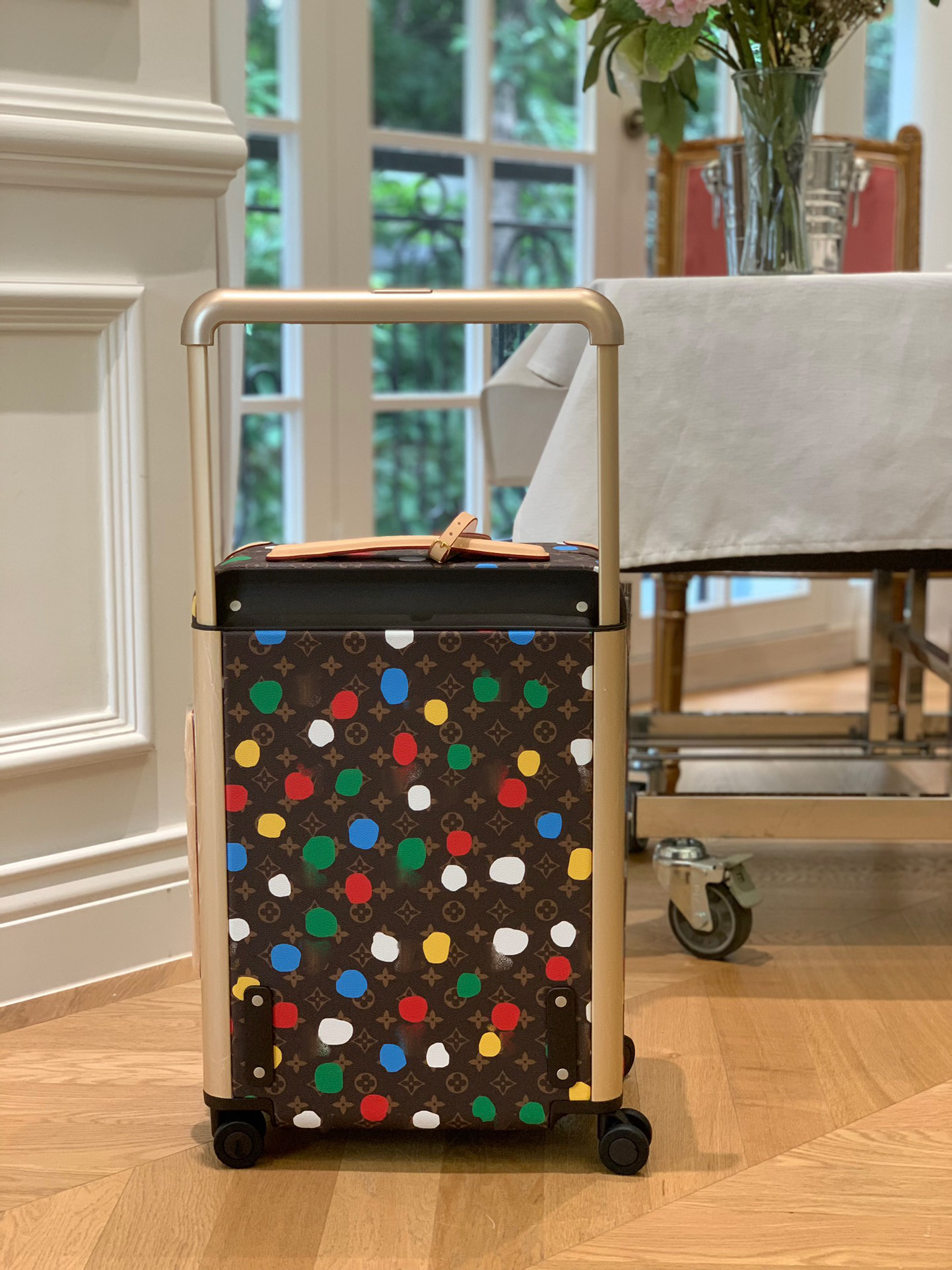 LV luggage-60