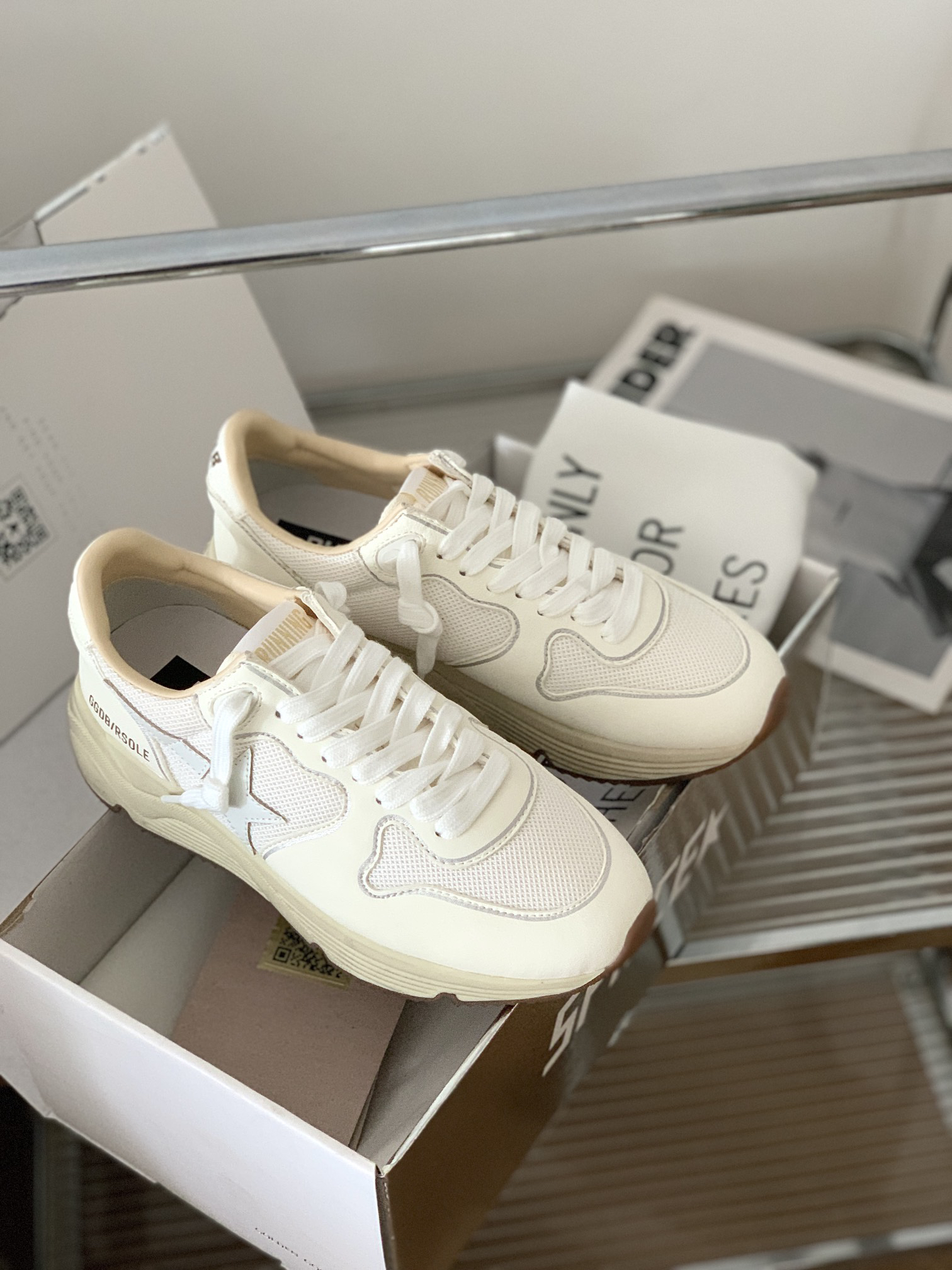 Golden Goose Sneakers-33