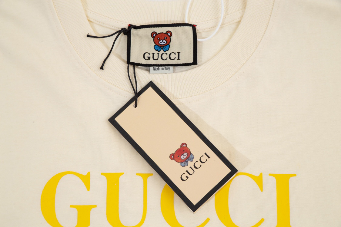 Gucci clothing-52