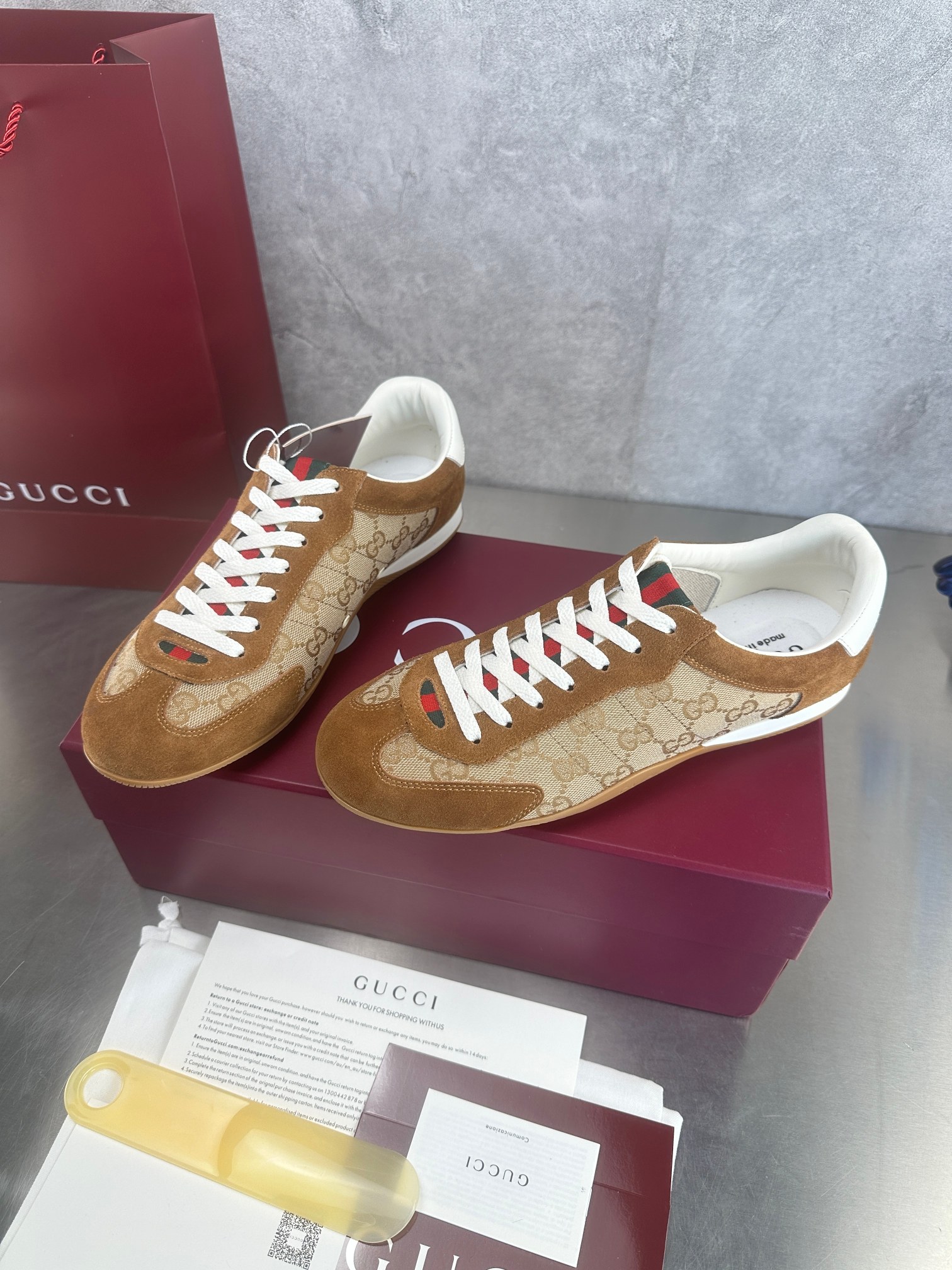 Gucci Sneakers-181