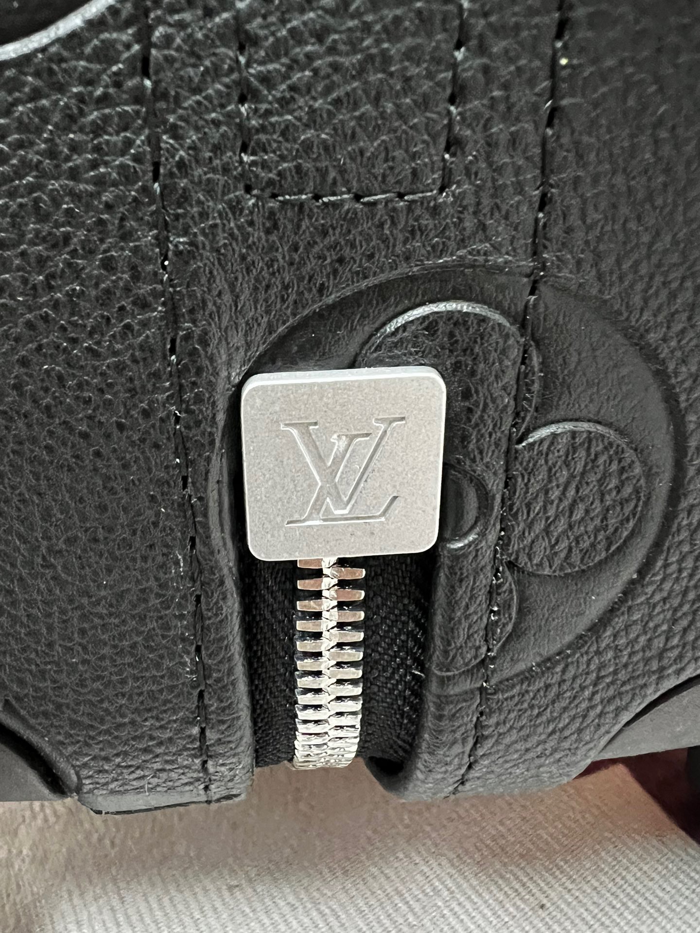 LV luggage-36