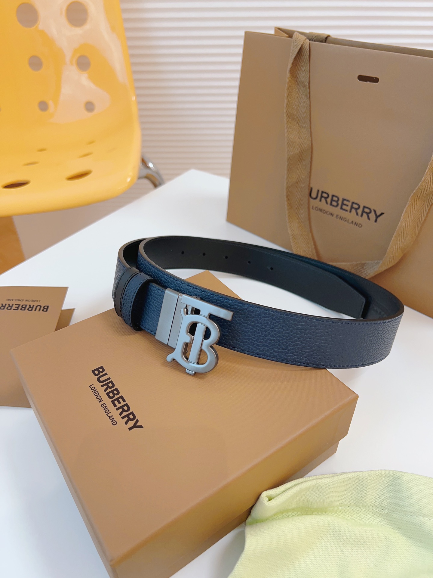 Burberry belt-113