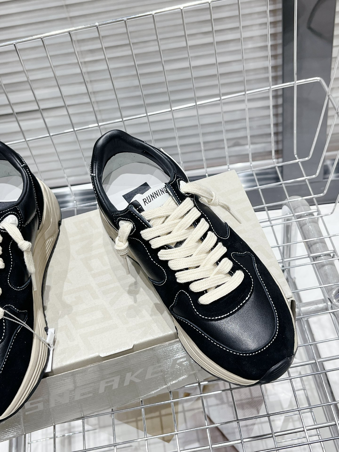 Golden Goose Sneakers-7