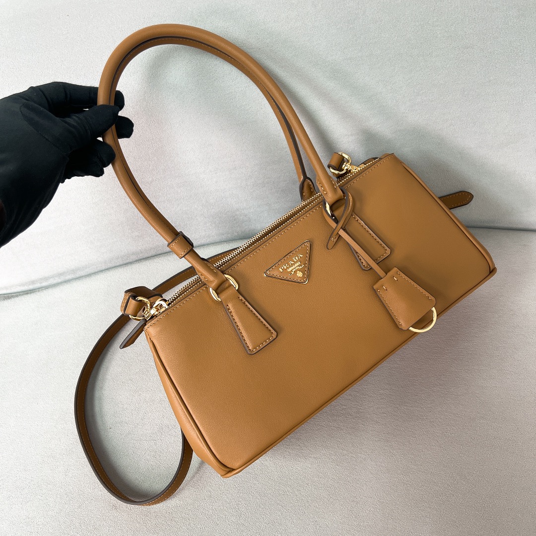 Prada Hot New Product-4