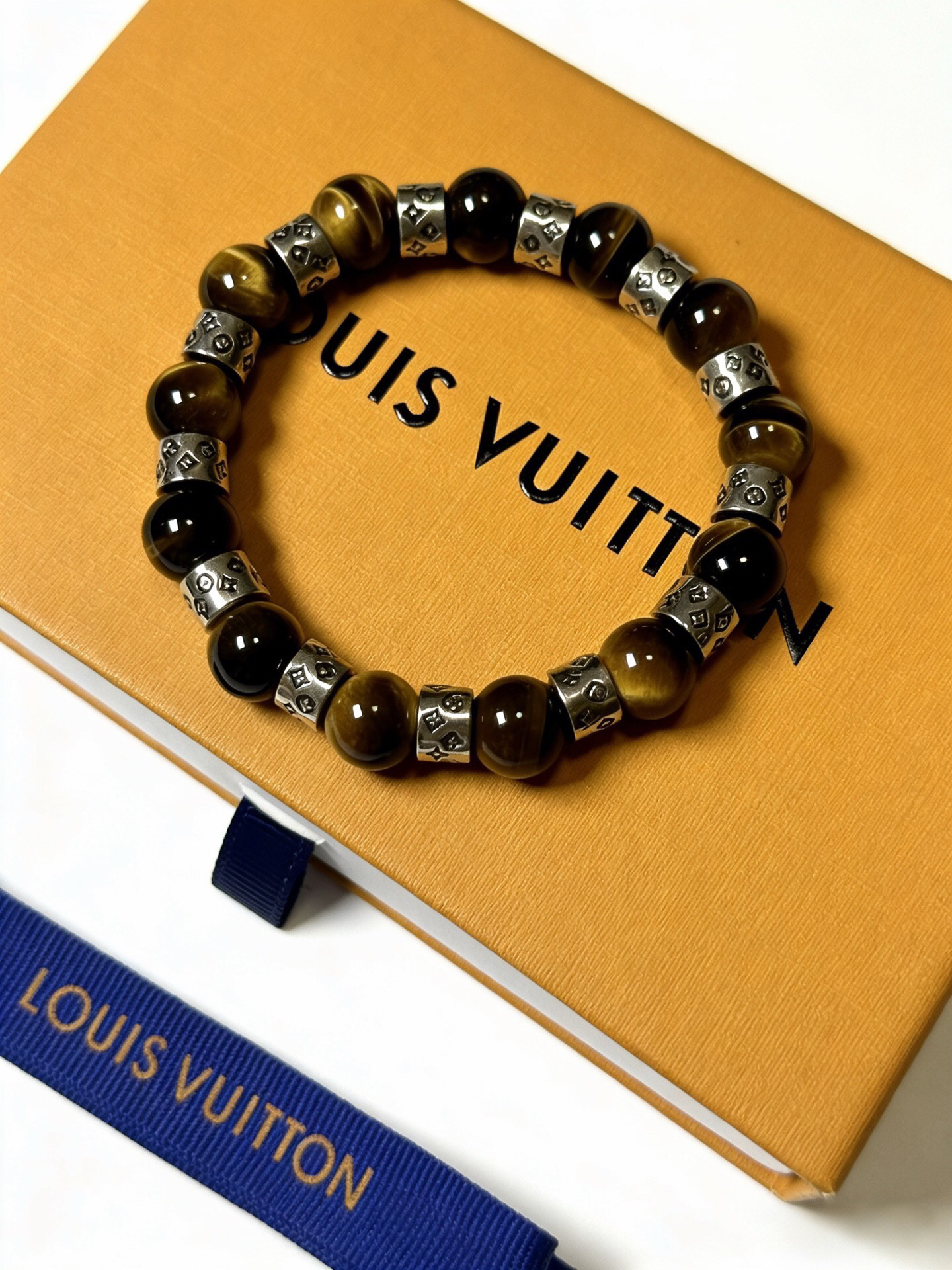 LV Bracelet-33