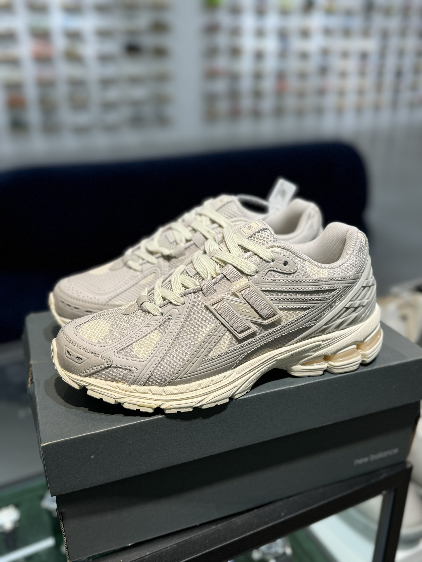 New Balance Sneakers-358