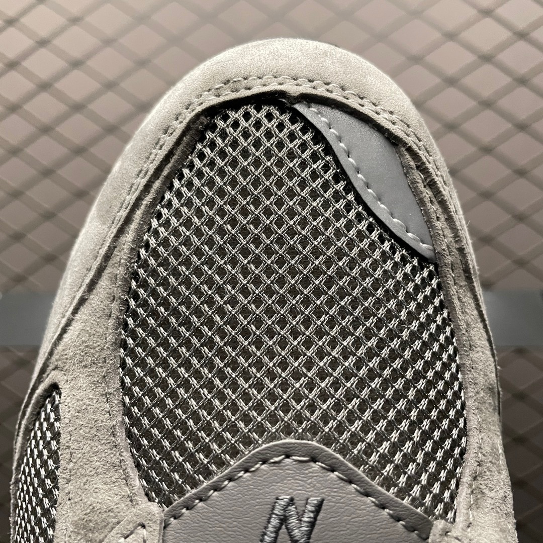 New Balance Sneakers-42