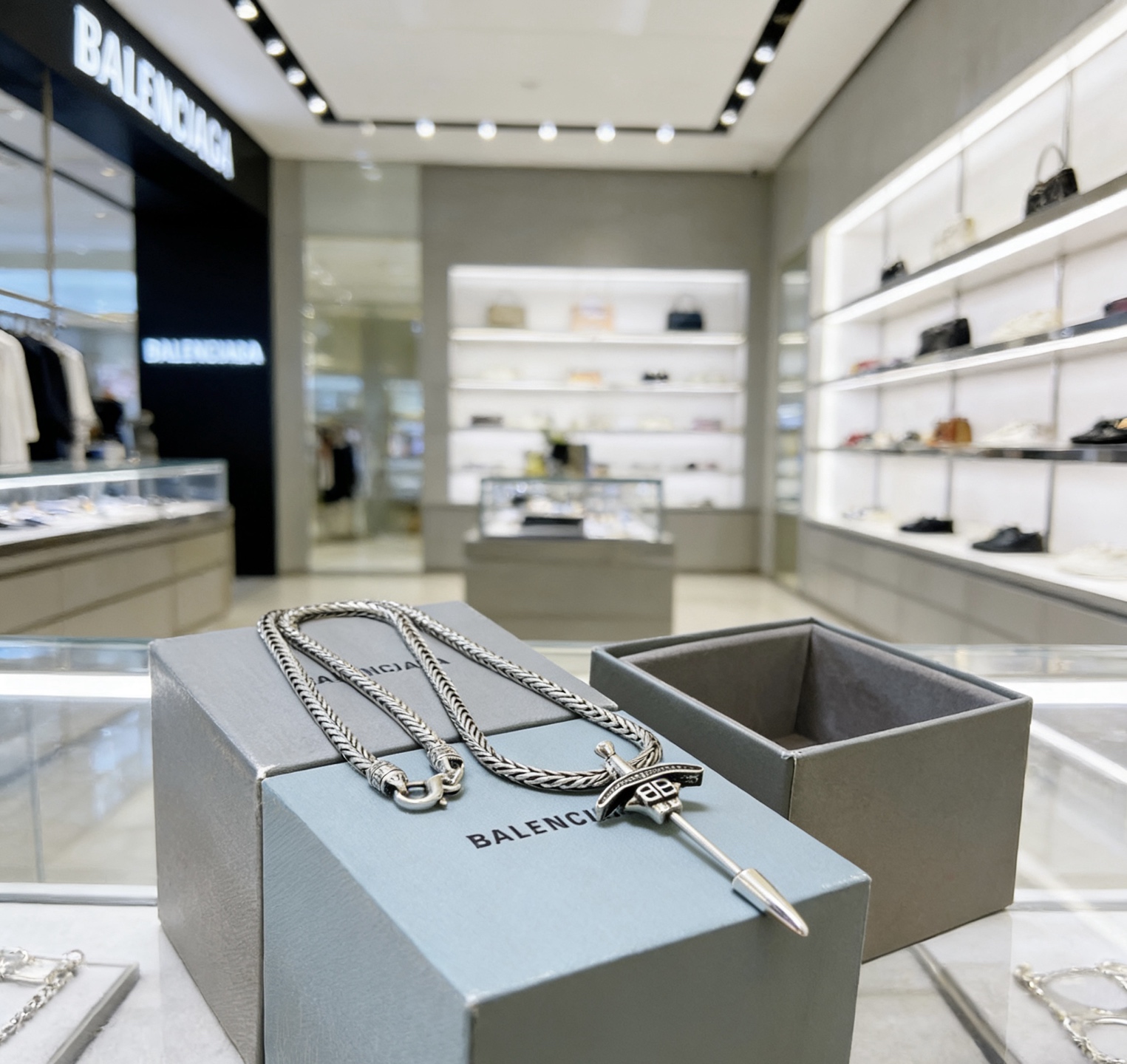 Balenciaga necklace-39