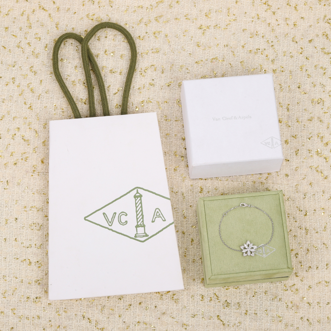 Van Cleef & Arpels Bracelet-40