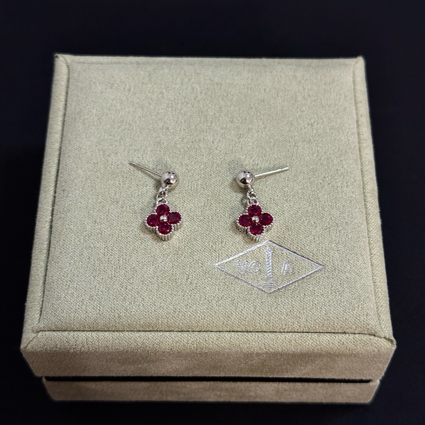 Van Cleef & Arpels earring-99