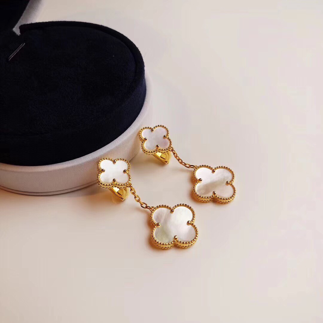 Van Cleef & Arpels earring-42