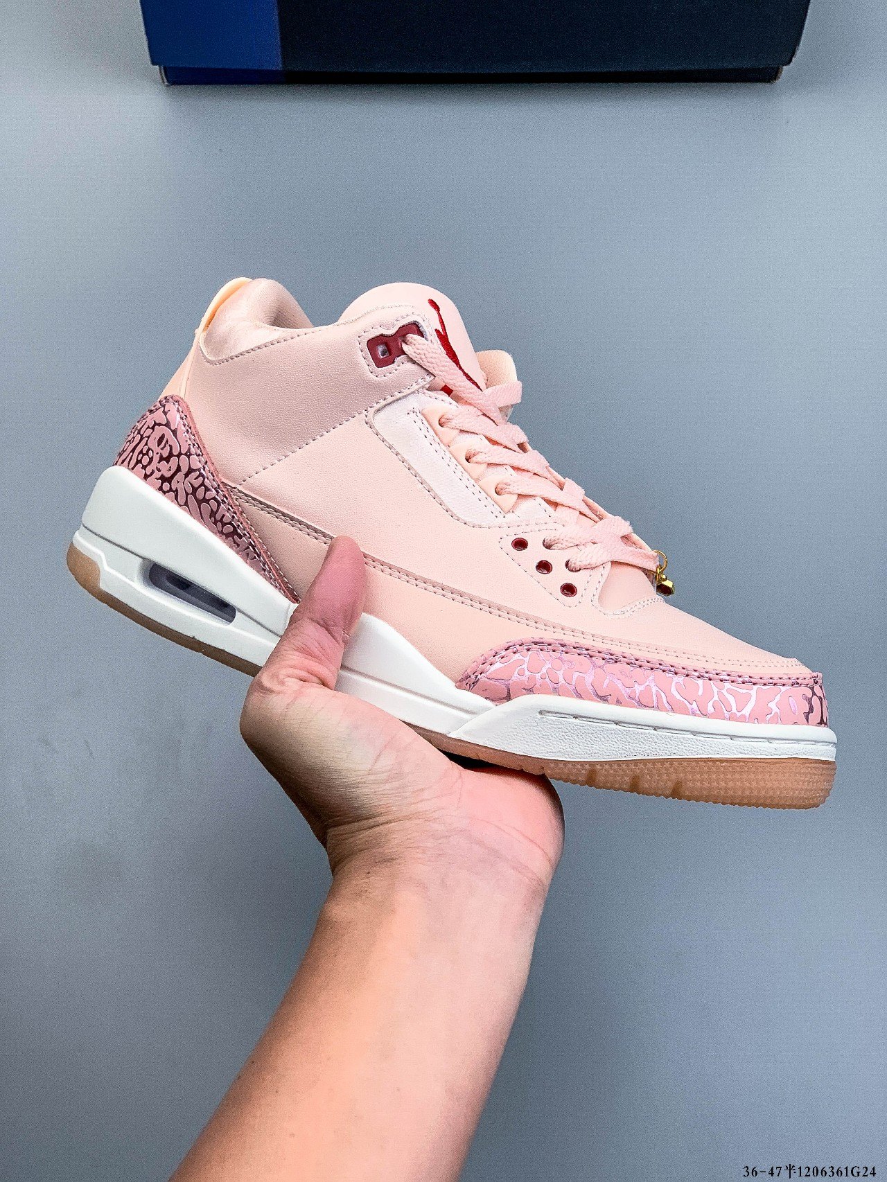 Nike Sneakers-303