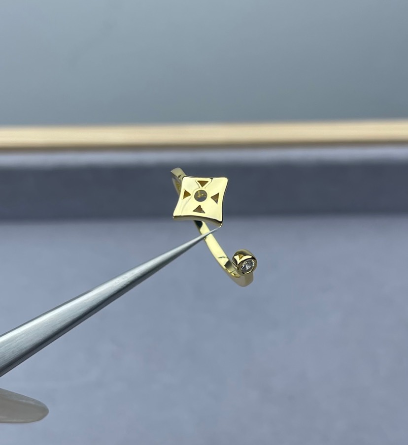 LV ring-41