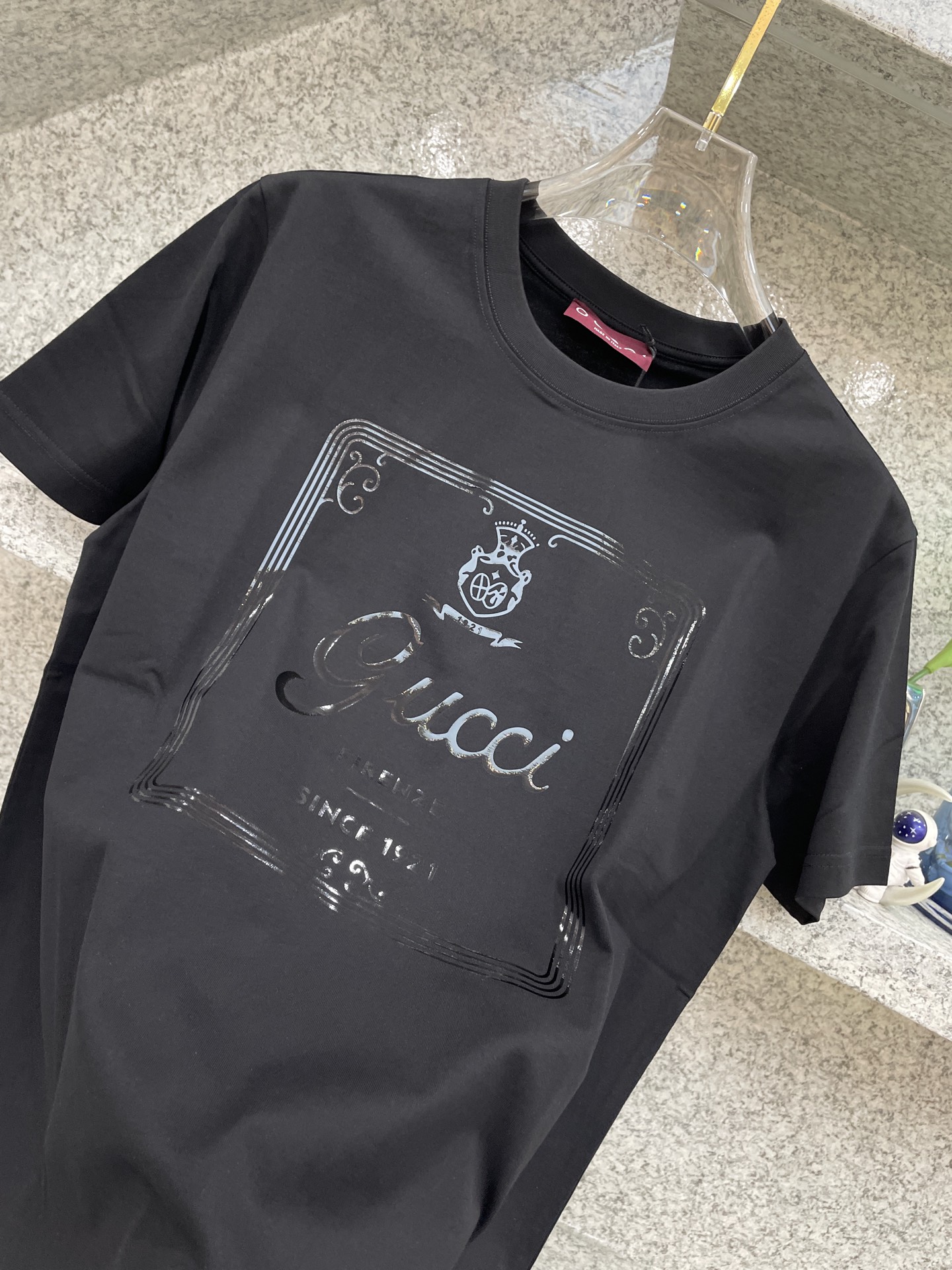 Gucci Clothing-198