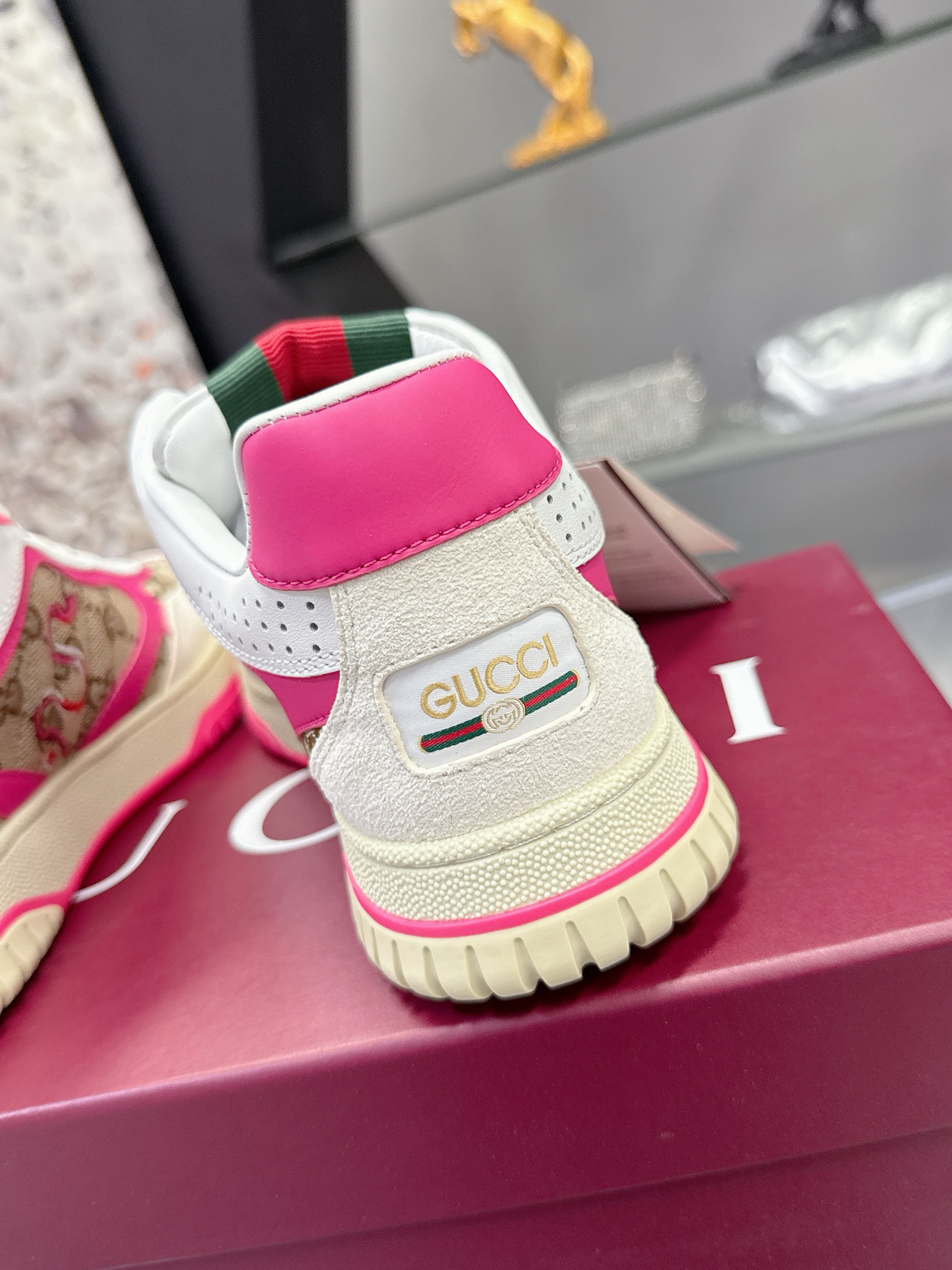Gucci Sneakers-135