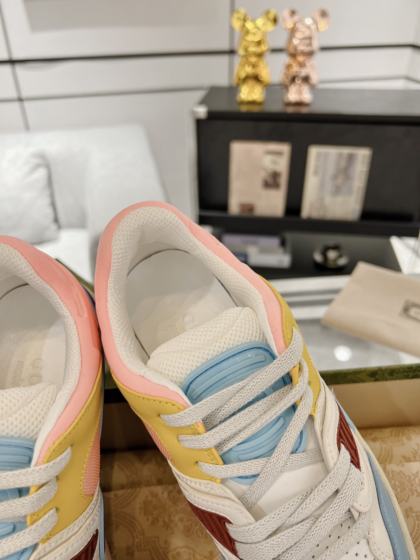 Gucci Sneakers-148