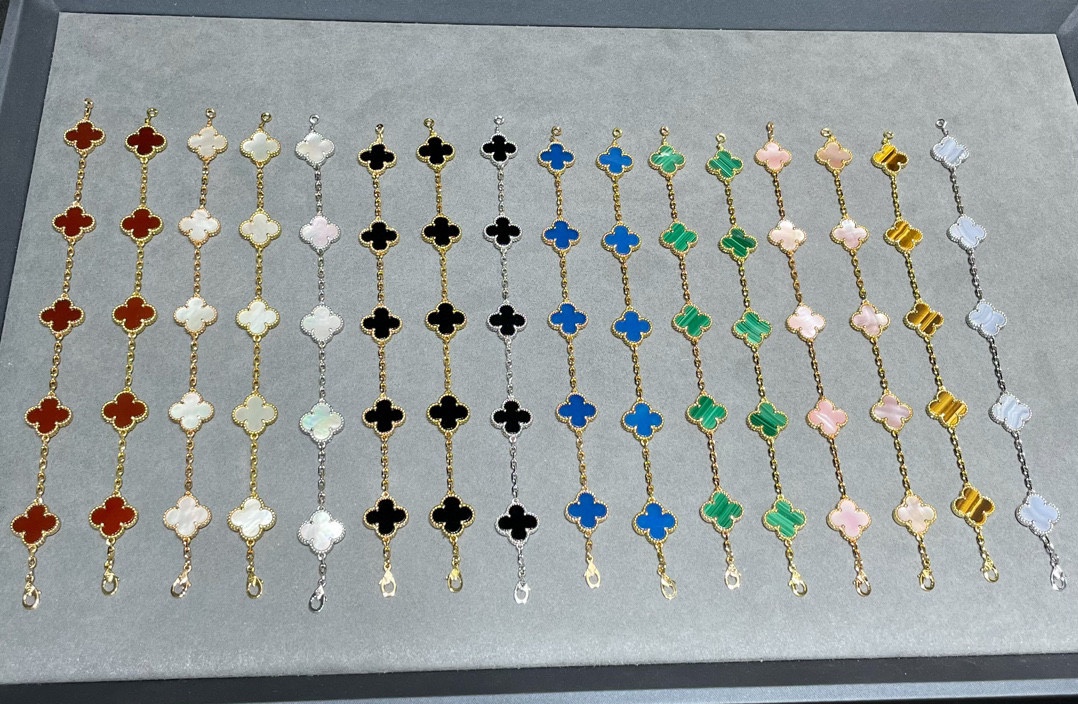 Van Cleef & Arpels Bracelet-113