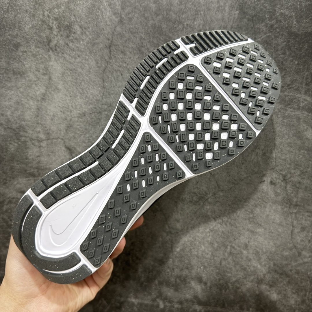 Nike Sneakers-180