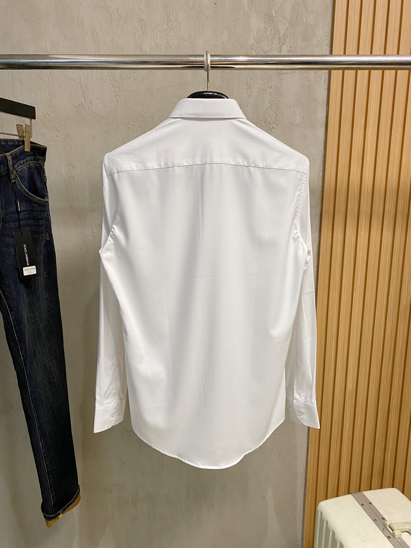 Gucci Clothing-138