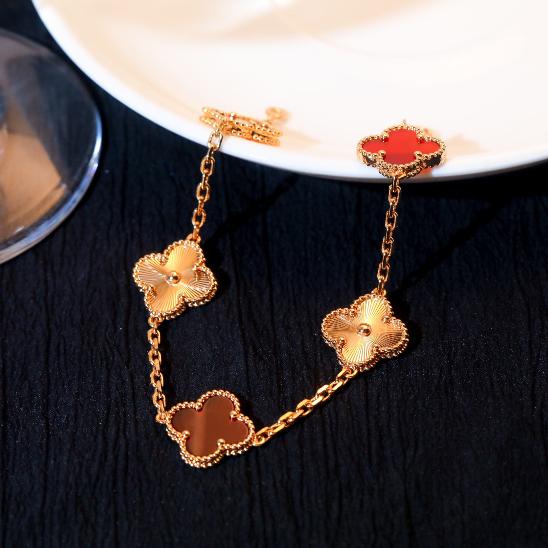 Van Cleef & Arpels Bracelet-70