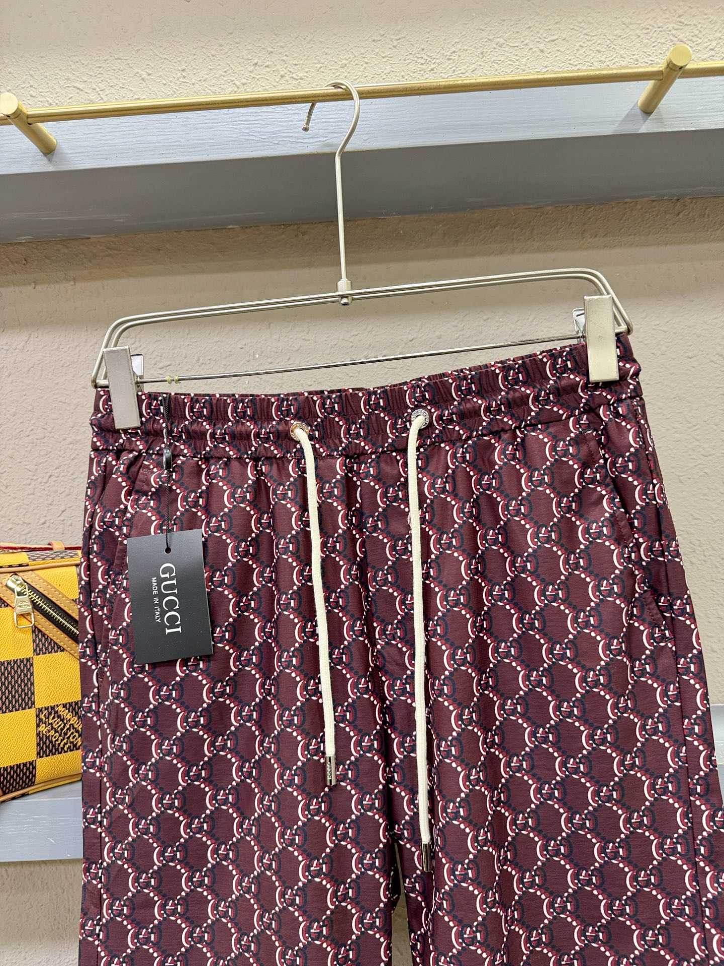 Gucci Clothing-189