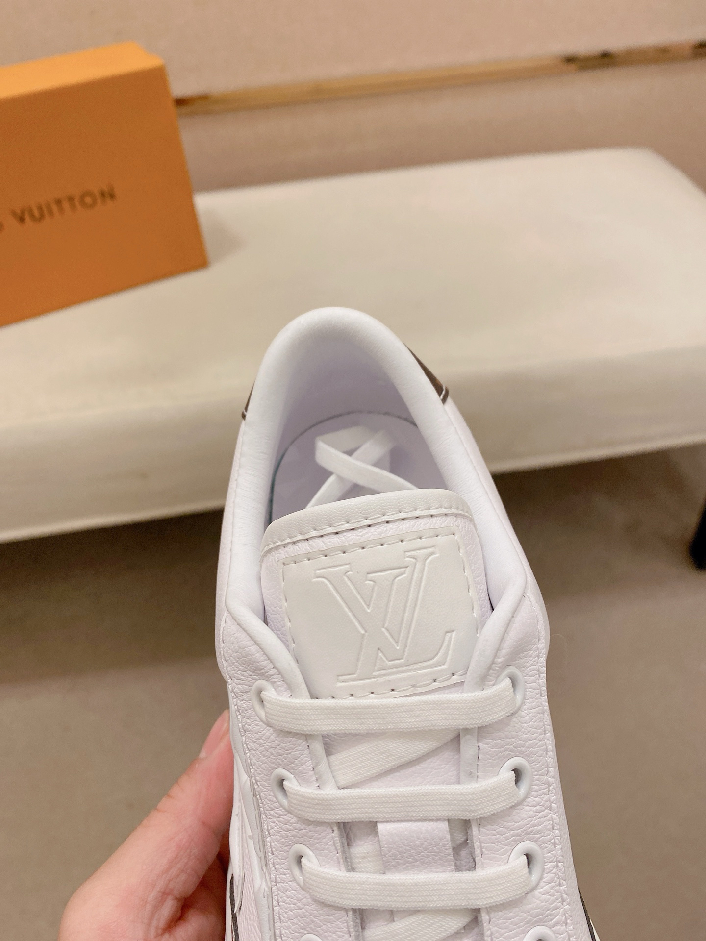 Lv Sneakers-96