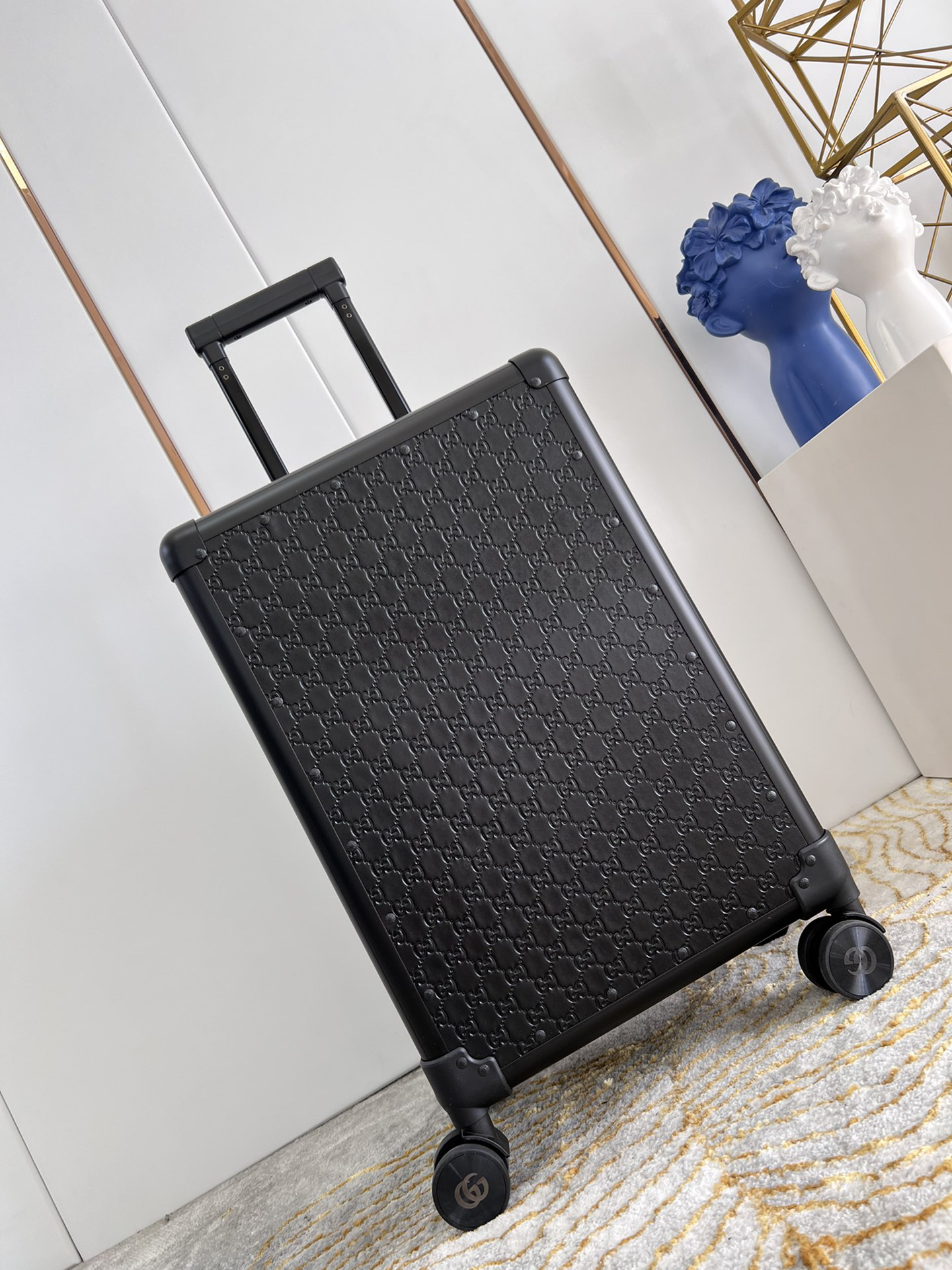 Gucci luggage-20