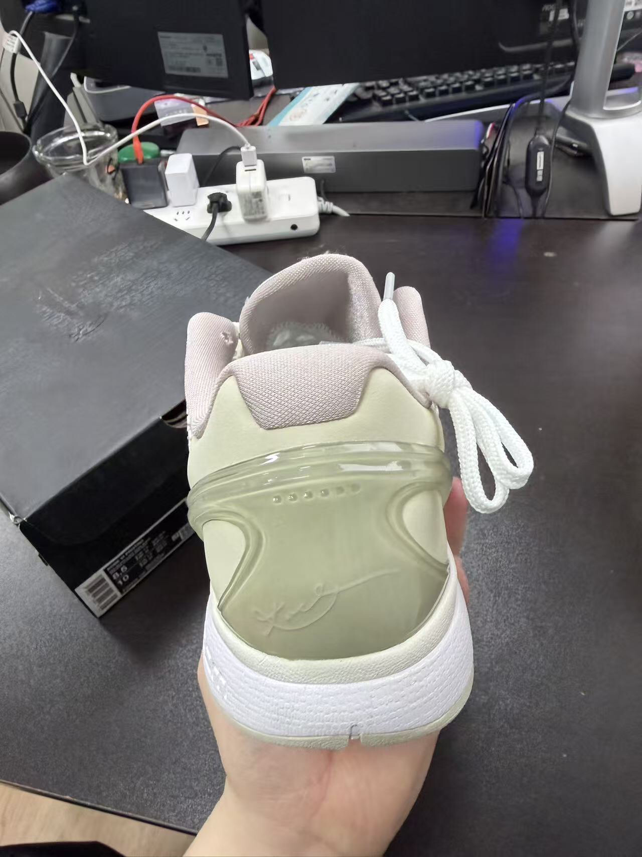 Nike Sneakers-108