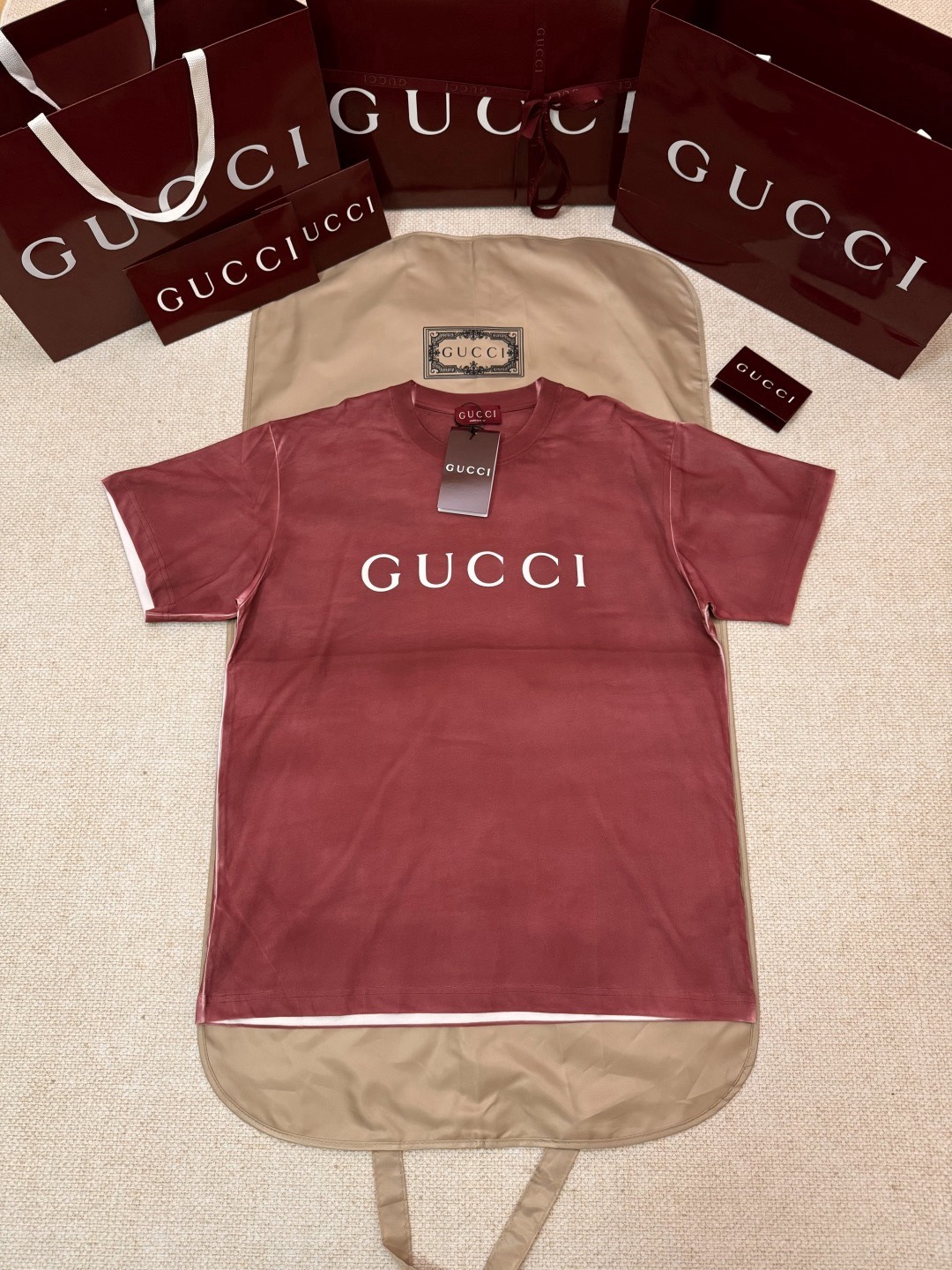 Gucci clothing-5