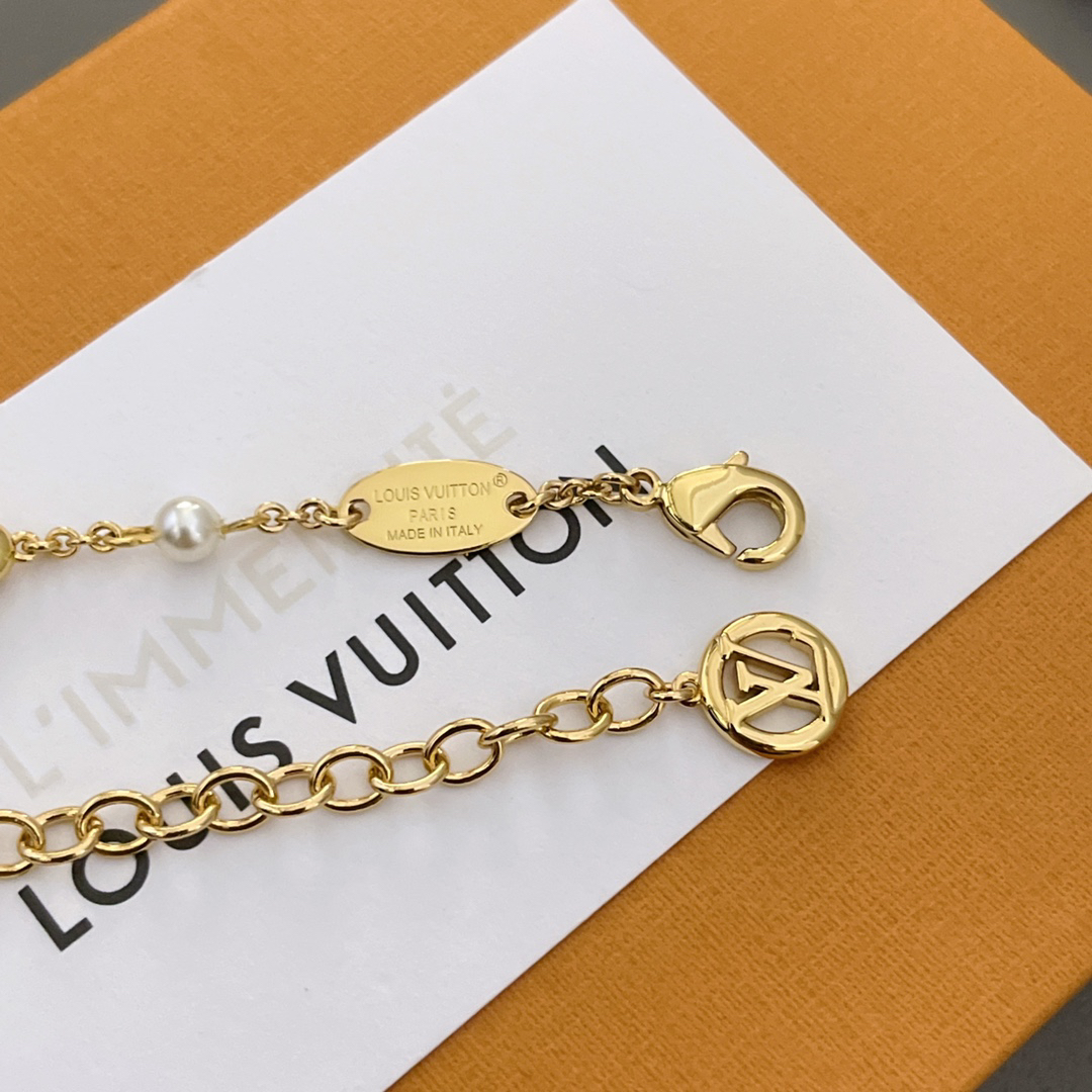 LV Bracelet-27