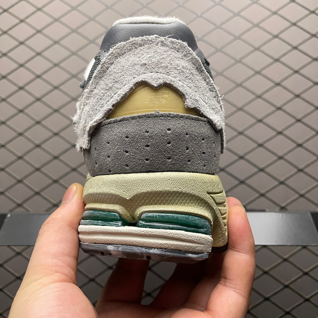 New Balance Sneakers-44