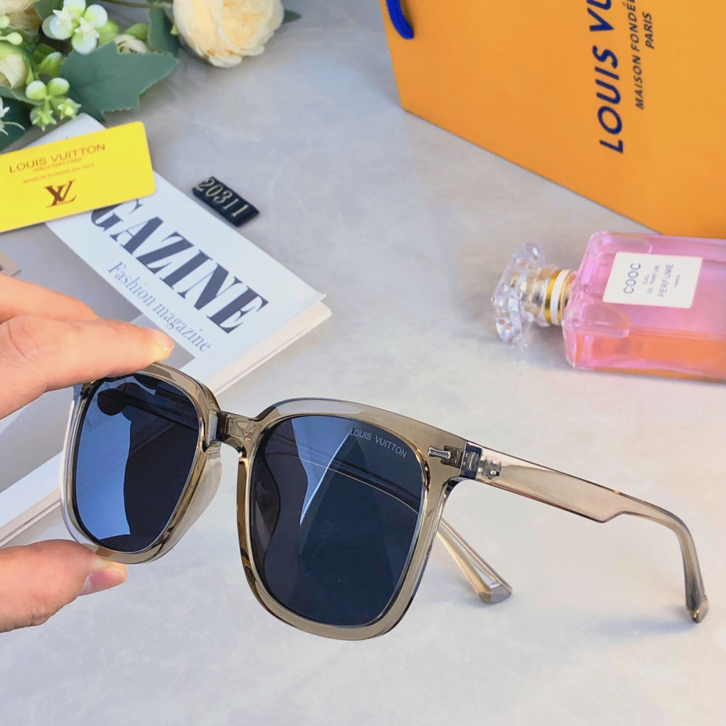 LV glasses-21
