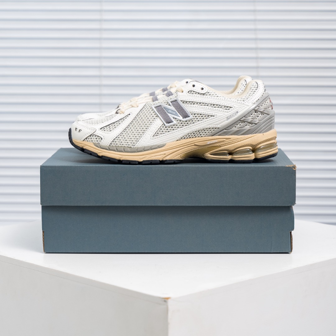 New Balance Sneakers-349