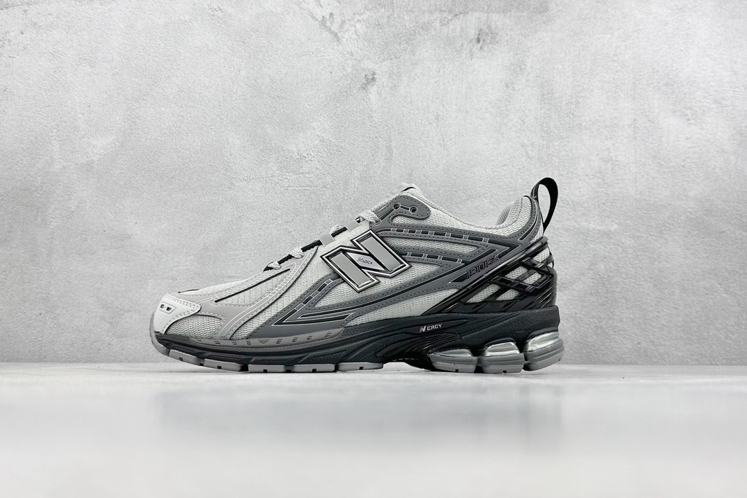 New Balance Sneakers-95