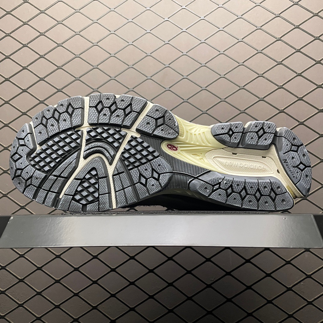 New Balance Sneakers-44