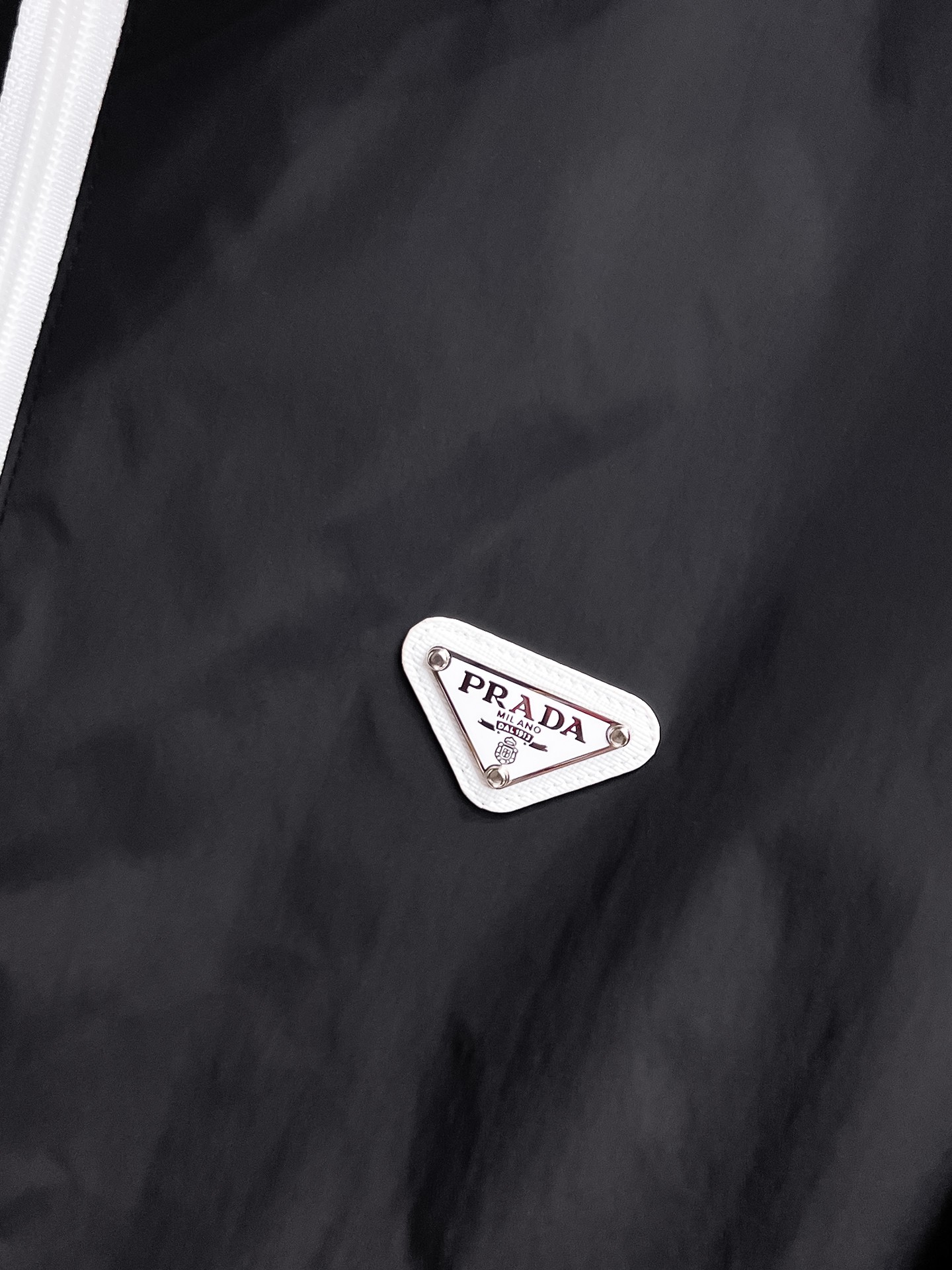 Prada Clothing-115