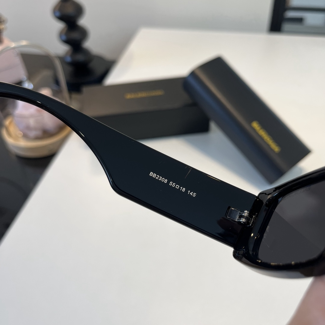 Balenciaga glasses-14