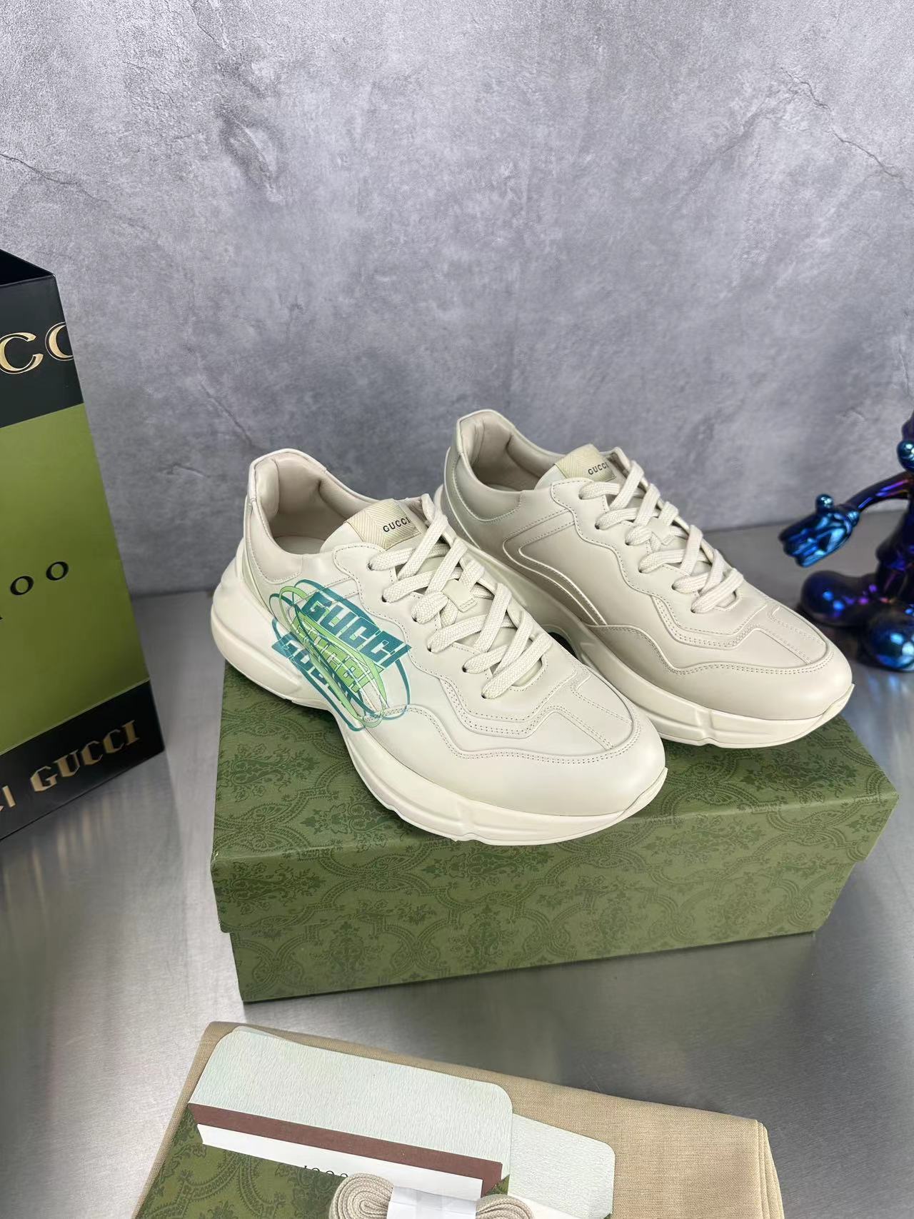 Gucci Sneakers-61