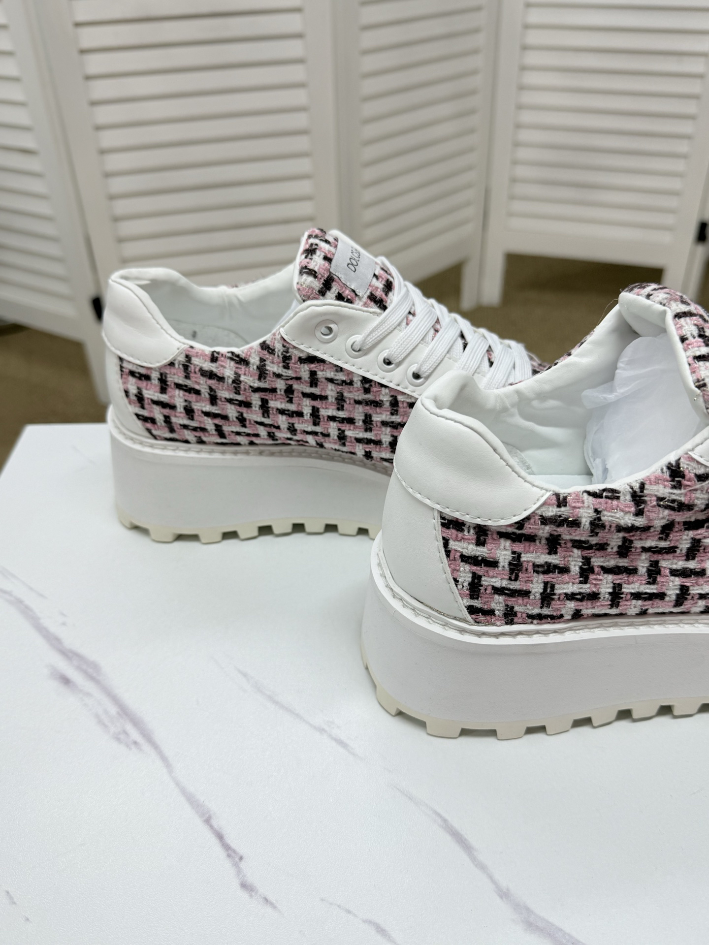 D&G Sneakers-86