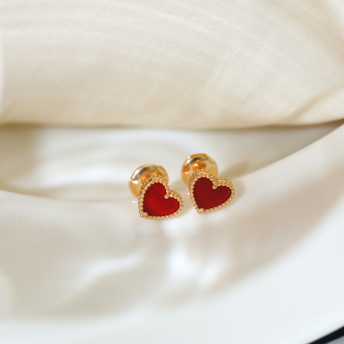 Van Cleef & Arpels earring-46