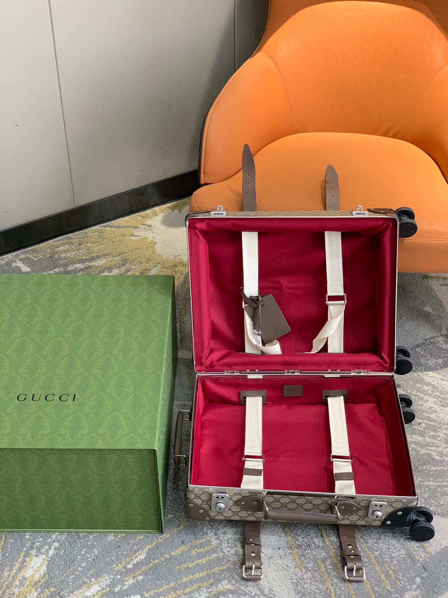 Gucci luggage-39