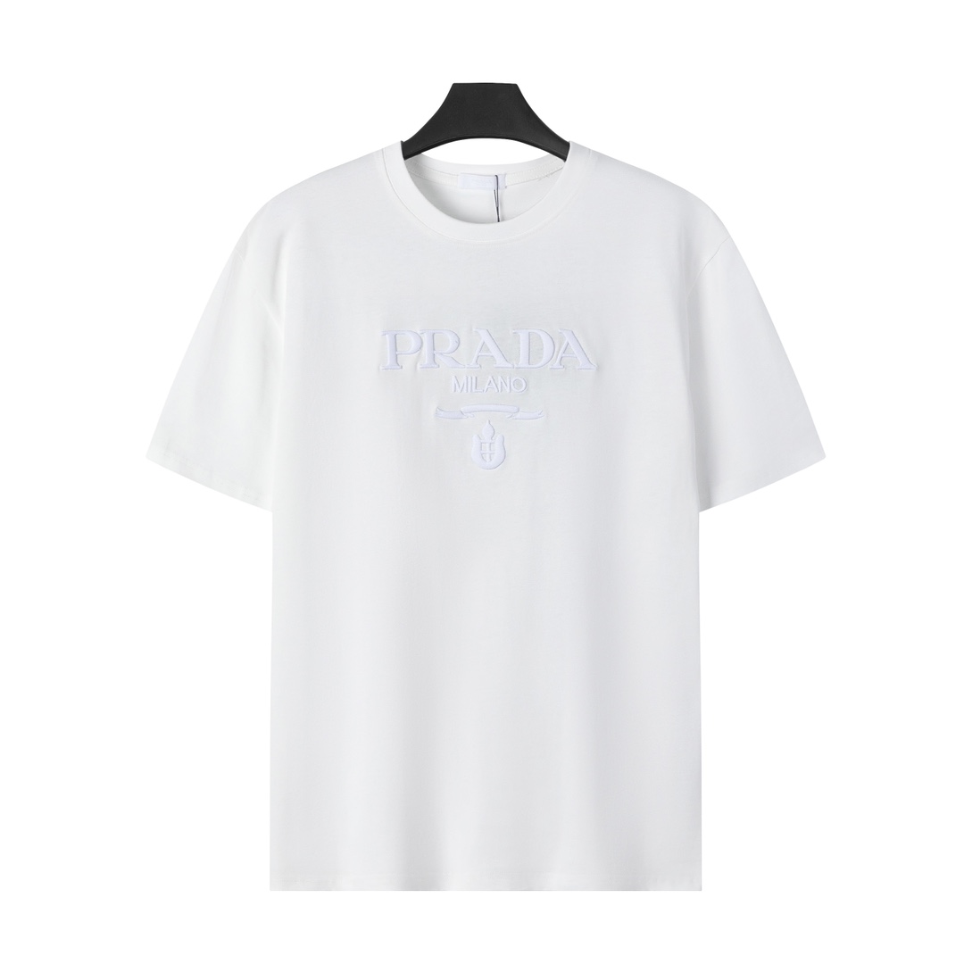 Prada clothing-38