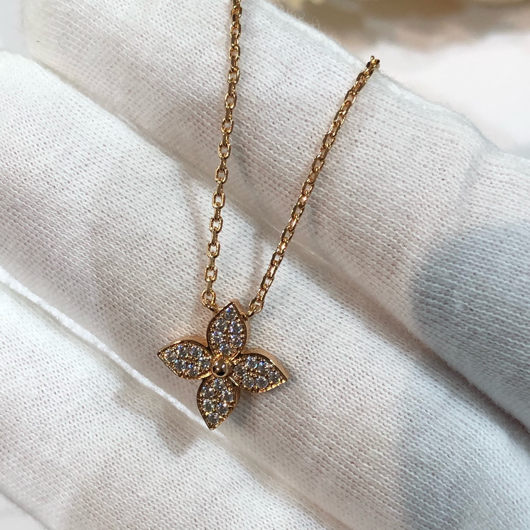LV necklace-82