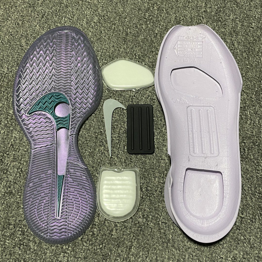 Nike Sneakers-148